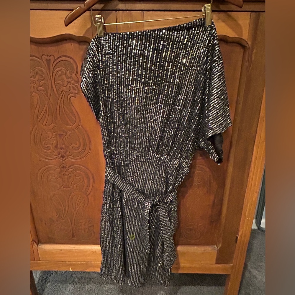 Express One Shoulder Black and Gold Dress